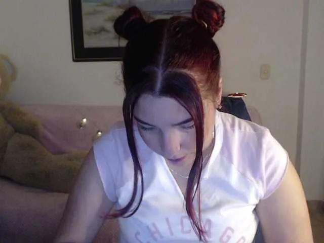 alexa-kiut on BongaCams