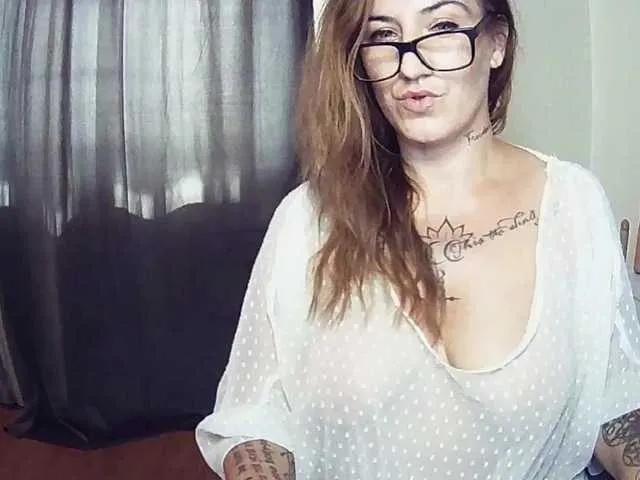 AmallyaHot on BongaCams 
