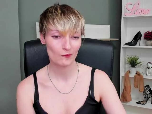 BlairPlay on BongaCams