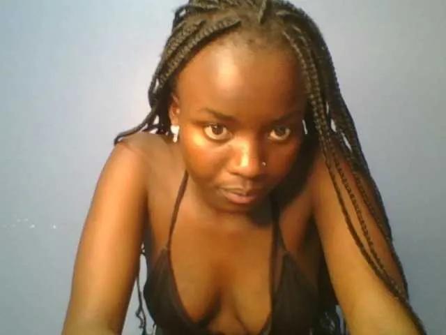 Cutiechoco on BongaCams