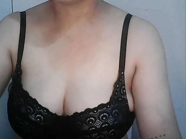 hotbabyasian on BongaCams