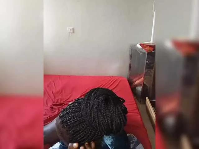 Hottiequeen on BongaCams 