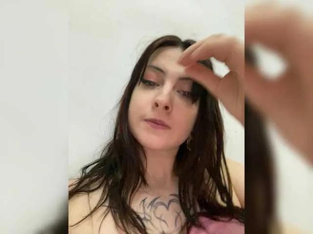 IlonaSai on BongaCams
