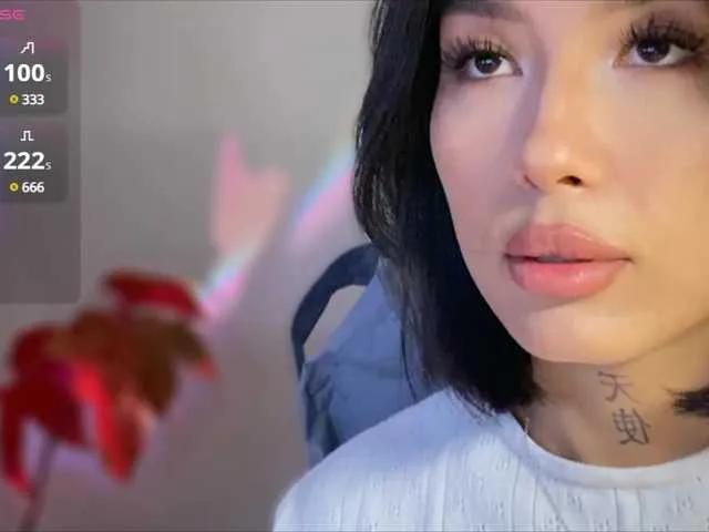 JulieTurner on BongaCams
