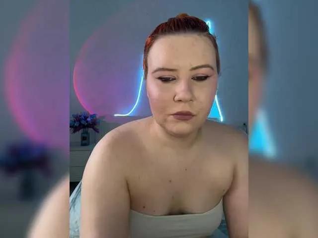 LunaLu13 on BongaCams