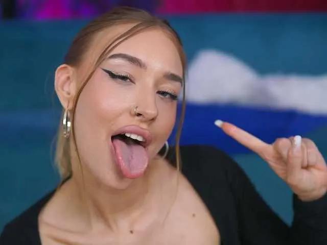 MaryJWatson on BongaCams