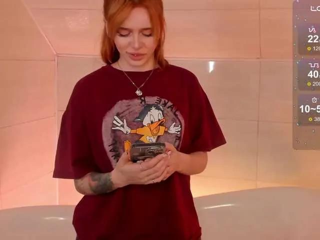 MissRedFox on BongaCams 