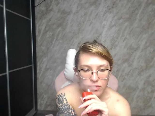 Regimasmile on BongaCams