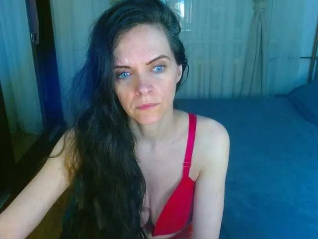 SexQueen11 on BongaCams