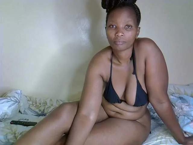 Sexxyqueen on BongaCams