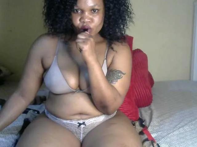 sexyluciana on BongaCams