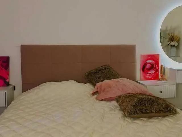 zennda on BongaCams