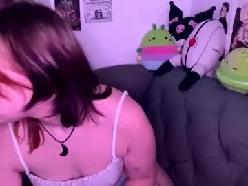 _xxalexx — Take my shorts off <3 #bigass #curvy #nerdy  #thighs #cute  [100 tokens remaining]