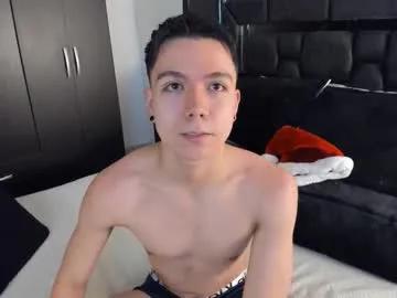 alanblack1 — daddy #young #new  #twink  #18  #lovense [672 tokens remaining]