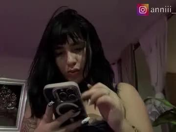 annie_snow_ on Chaturbate 