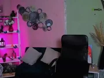 astren_villo — GOAL: change clothes [246 tokens remaining] Welcome to my room! #muscle #young #abs #slave #sexy