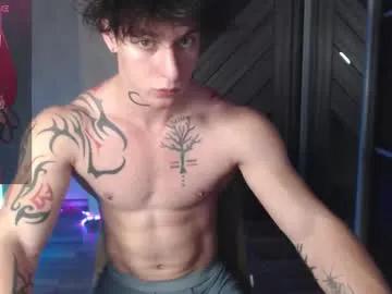 brendan__piks — publick cum  #muscle #bigcock #young #18 #twink [1400 tokens remaining]