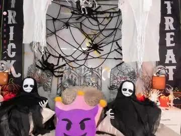 brianna_ortiz — Spooky season ! Private Brianna needs backup: Lush buzzing, enemy (you) spotted. Let's go loud  // 85 tkns to command  - Multi Goal: Toys control 2 mns [299tk each Goal] #bigboobs #atm #cosplay