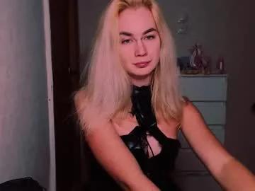 carinfox — show tits [50 tokens left] #lush #stockings #blonde #dominate #trans
