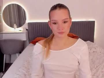cassietyler — naked #fuckmachine #lovense #smalltits #blonde #puffynipples [159 tokens left]
