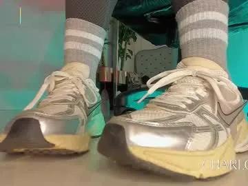 charlotte__grey — Naughty girl with naught feet, come and enjoy it #feet #latina #pantyhose #socks #hairypussy