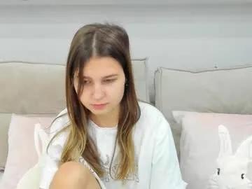 elle_ellise — doggi+Make my ass red [199 tokens left] #shy #puffynipples #young #natural #18