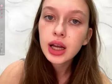 evonnesilvestre — Goal: Tease with my bra #shy #18 #lovense #squirt #bigboobs [33 tokens remaining]