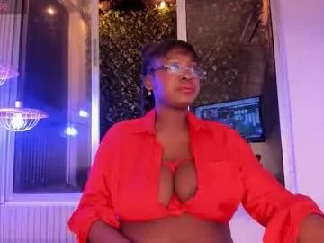 gisellefox_1 — Hi loves ,am New here on Chaturbate welcome to my room and let's get to make many friends around the world your tips gives me pleasure #ebony #milk #bbw  #mommy  #bbc
