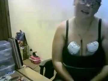 kittenkayla26 — im back