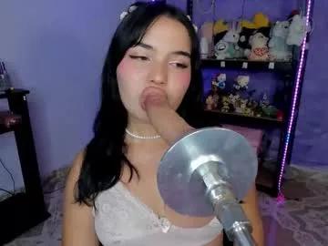 lilly_kinky on Chaturbate 