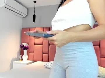 littlevaale on Chaturbate 