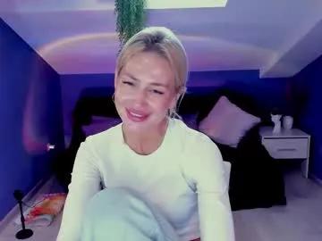 madammilly on Chaturbate 