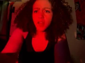 nellbee on Chaturbate 