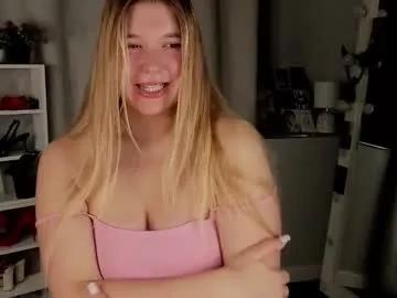 rebecca_____ — Remove the  top [222 tokens left] Hi I'm Rebecca and I will be glad to seduce you #cute #bigboobs #natural #blonde