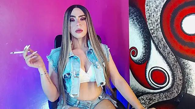 Alanna_Fiierce on StripChat 