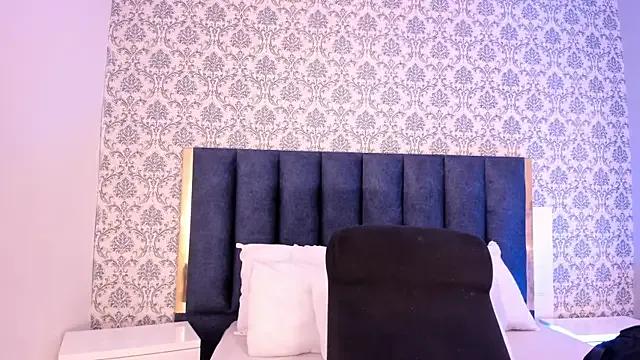 AmyyRossee_ on StripChat 