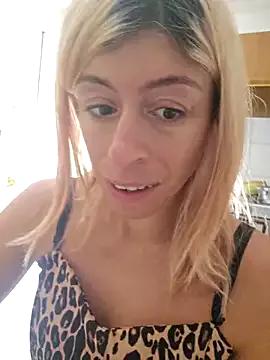 Annarella_Pika on StripChat 