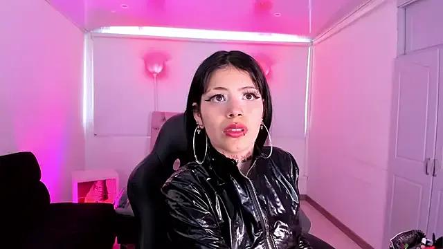 AuroraDiaz — SHOW TONGUE