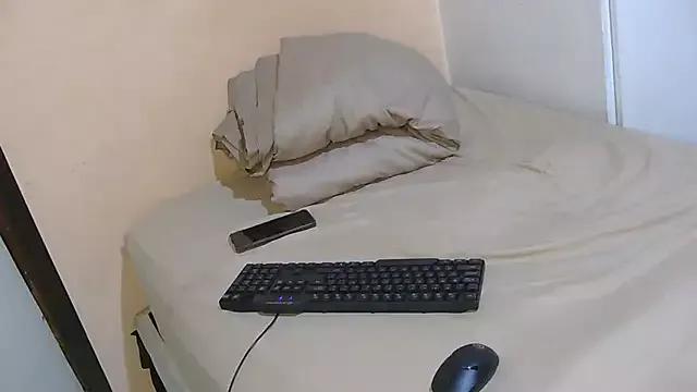 BigBootyStudent on StripChat 