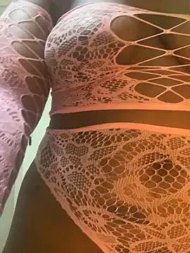 BQueen223 — control my lovense