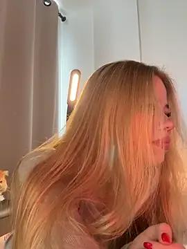 curchez_ on StripChat 