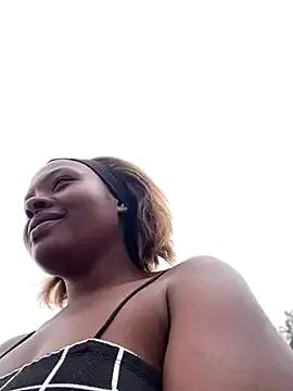 Dellah27 on StripChat 