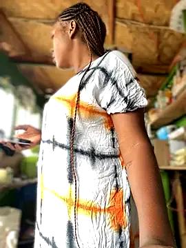 Dellah27 on StripChat 