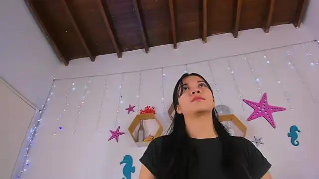 Emiily_Parkerr on StripChat 