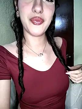 Emily-hottson — Spit tits 
