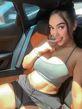 emma_andrew1 on StripChat 