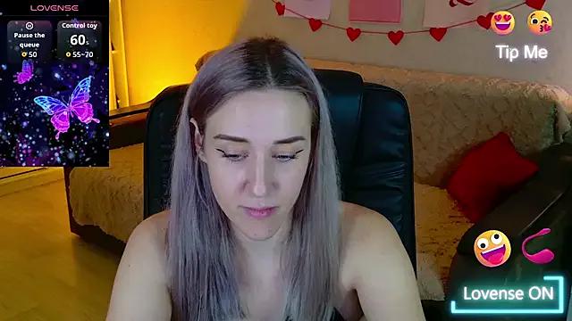 Free_Harmony on StripChat 