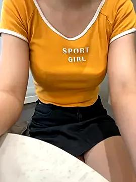 Hamy88 — Naked and cum squirt with dildo at cafe