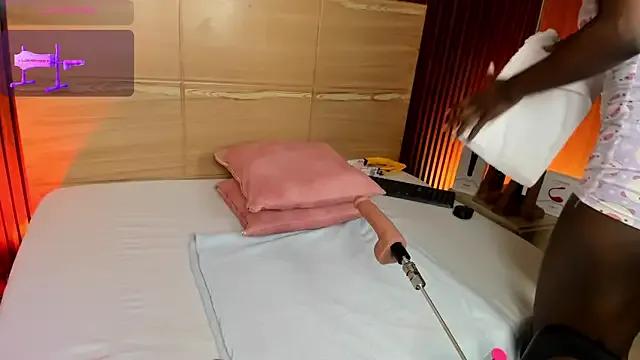 iris_violeta on StripChat 