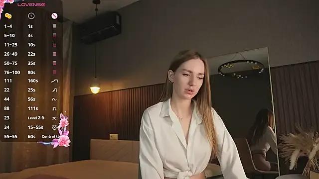 jenny_skinnerr on StripChat